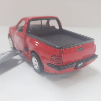 Miniatura 1999 Ford Braian F150 SVT Lightning Velozes e Furiosos Escala 1/32