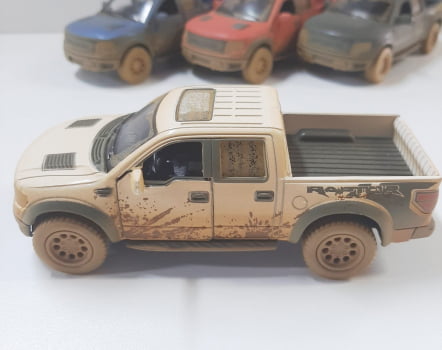 Mini 1/46 Ford F-150 Raptor Supercrew de Rali - Miniatura F-150 SVT Muddy Escala 1/46