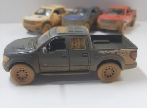 Mini 1/46 Ford F-150 Raptor Supercrew de Rali - Miniatura F-150 SVT Muddy Escala 1/46