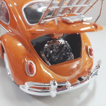 Mini 1/24 Fusca Volkswagen 1966 Beetle - Miniatura Escala 1/24 - com suporte para carga externa