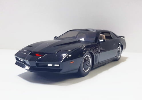 Miniatura KITT Pontiac de Ferro Super Máquina Escala 1/24