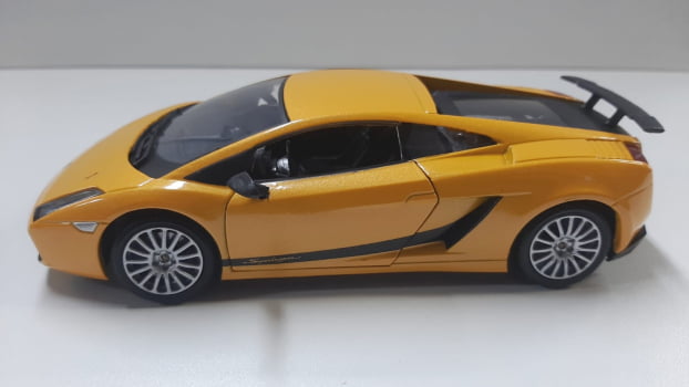 Mini 1/24 Lamborghini Gallardo Superleggera - Miniatura Escala 1/24