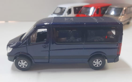 Mini 1/38 Mercedes-Benz Splinter Traveliner - Miniatura Escala 1/38