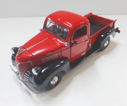 Mini 1/24 Plymouth 1941 Truck Chrysler - Miniatura Escala 1/24