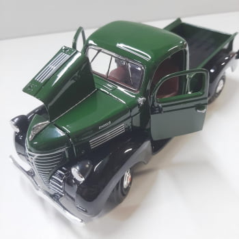 Mini 1/24 Plymouth 1941 Truck Chrysler - Miniatura Escala 1/24