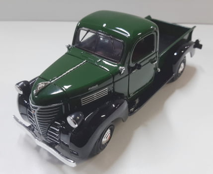 Mini 1/24 Plymouth 1941 Truck Chrysler - Miniatura Escala 1/24